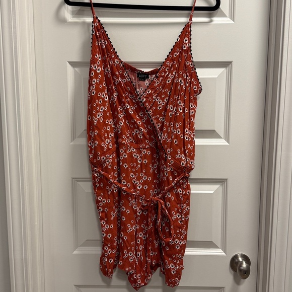 Loft Romper - Picture 2 of 4